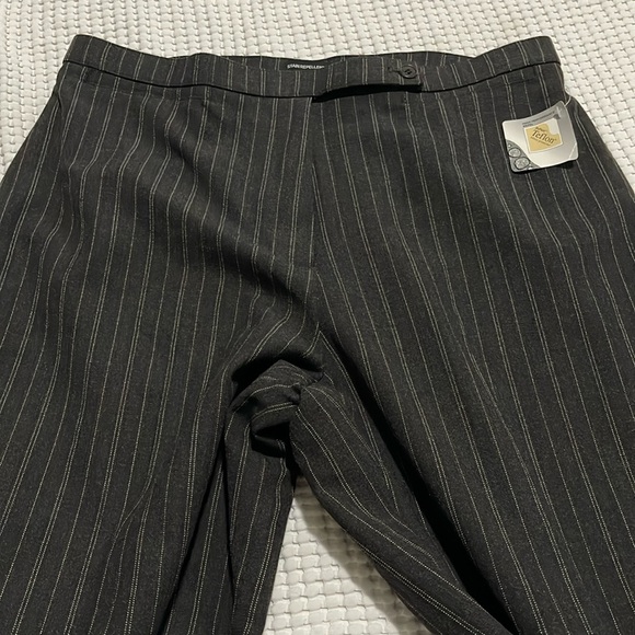 NWT- East 5th- 14 - Picture 4 of 7